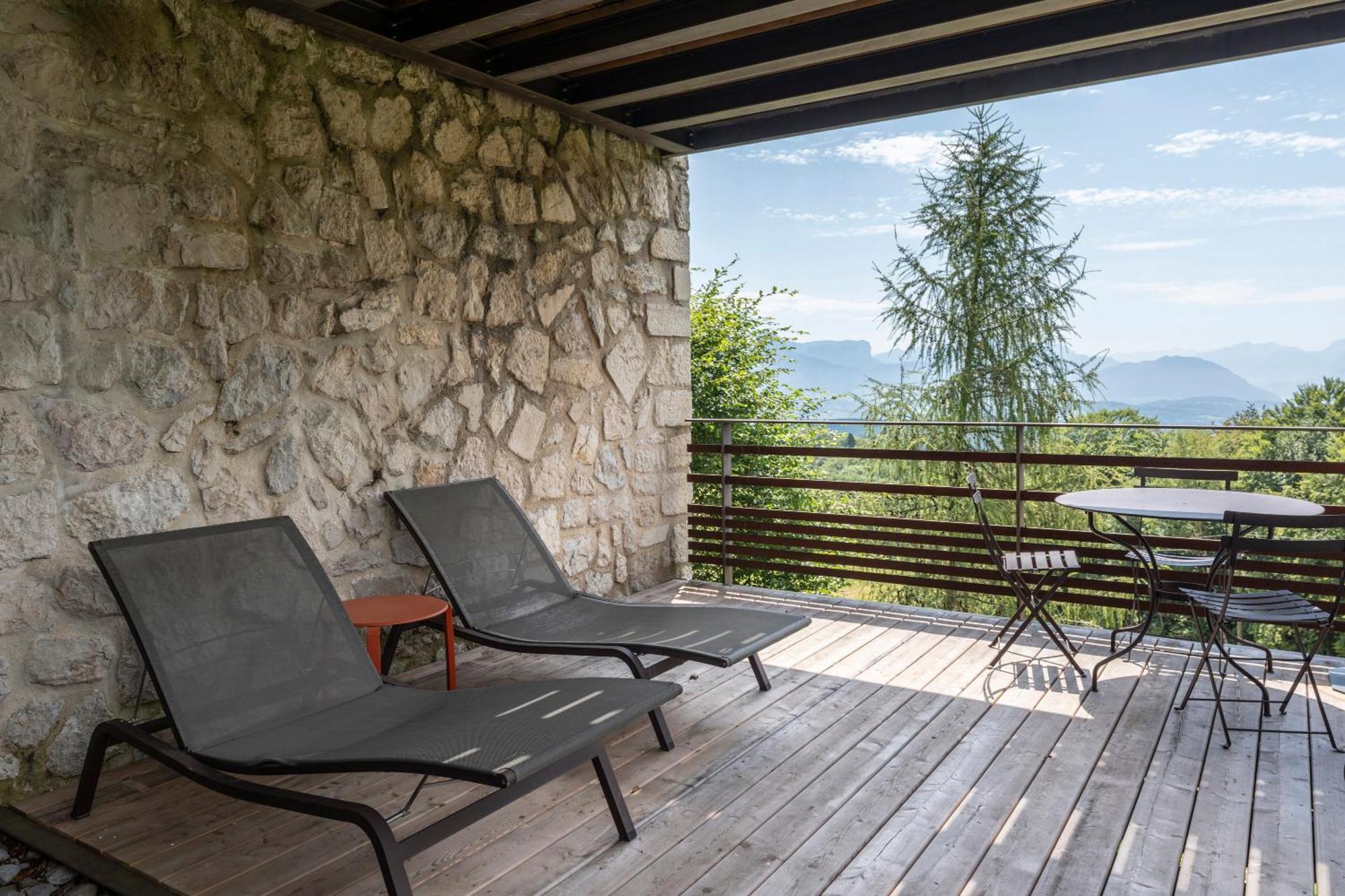 Chateau Des Avenieres Крюзей Экстерьер фото